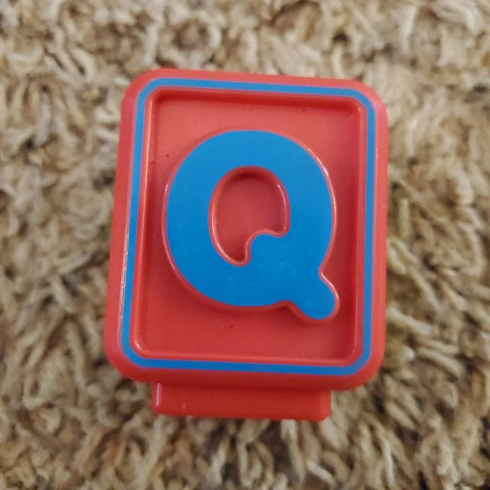 Vtech Sit to Stand Alphabet Train Replacement Double Sided Letter Block D/Q